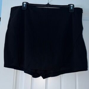 Brand new with tags! Halara Women's Black Skort - size xl